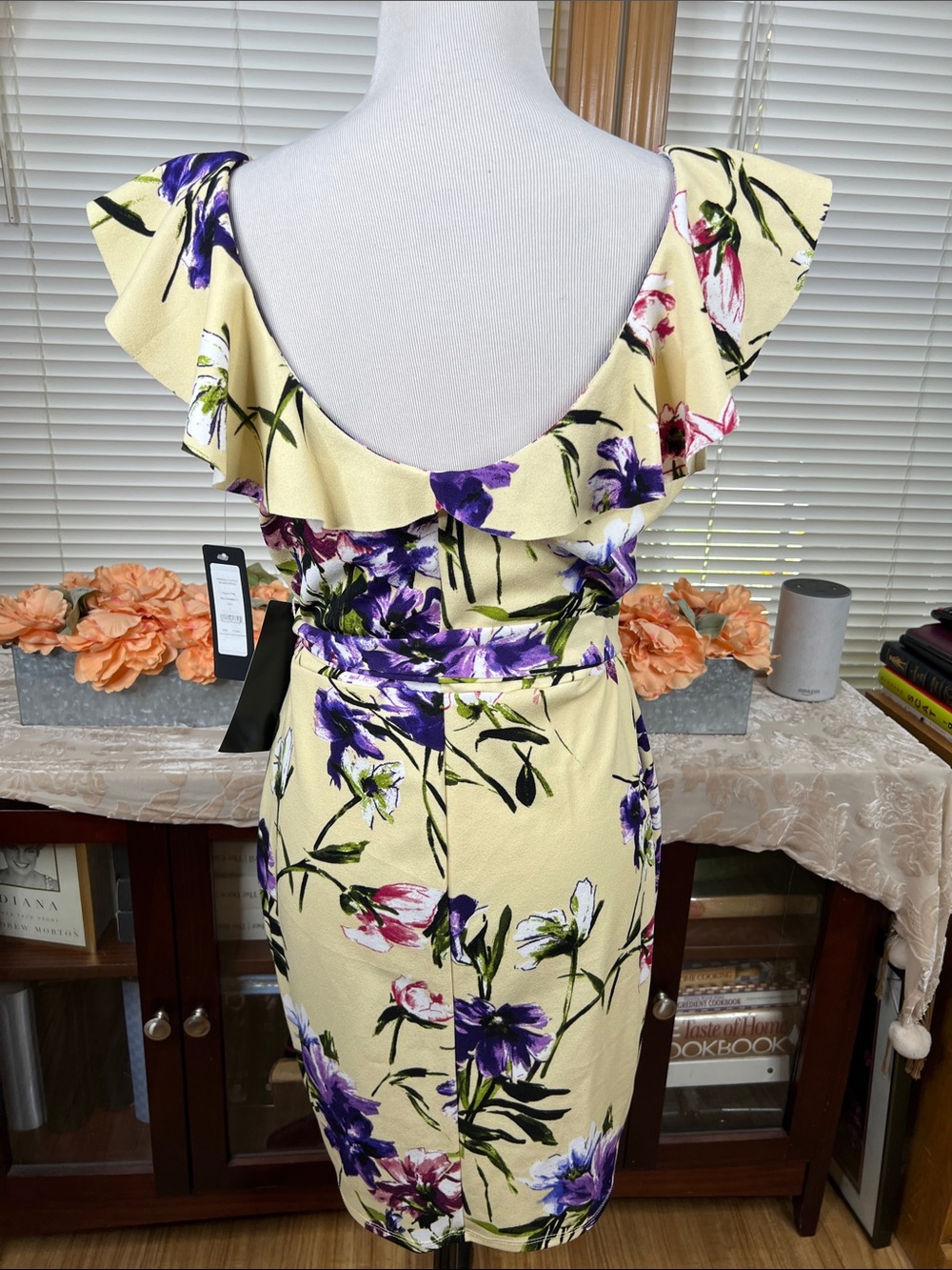 Printed Ruffle Sleeve Scuba Dress Size Large NWT - Picture 5 of 7